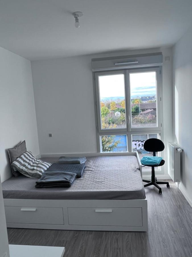 Chambre Privee Dans Un Appartement A 37 Min De Champs Elysees Sartrouville Bagian luar foto